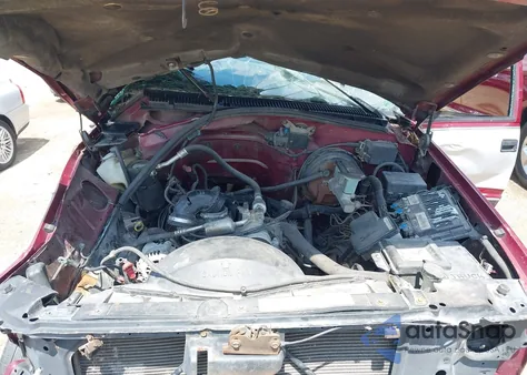 1996 Chevrolet Gmt-400 C1500 z USA, uszkodzony, nr VIN 1GCEC14R3TZ167531